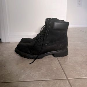 All Black Premium Classic Timberland Boots